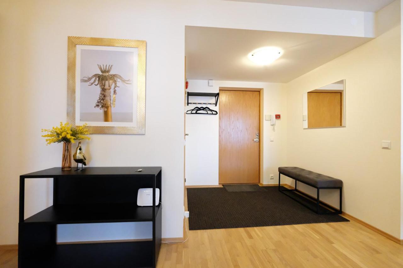 Tallinn City Apartments Roosikrantsi Esterno foto